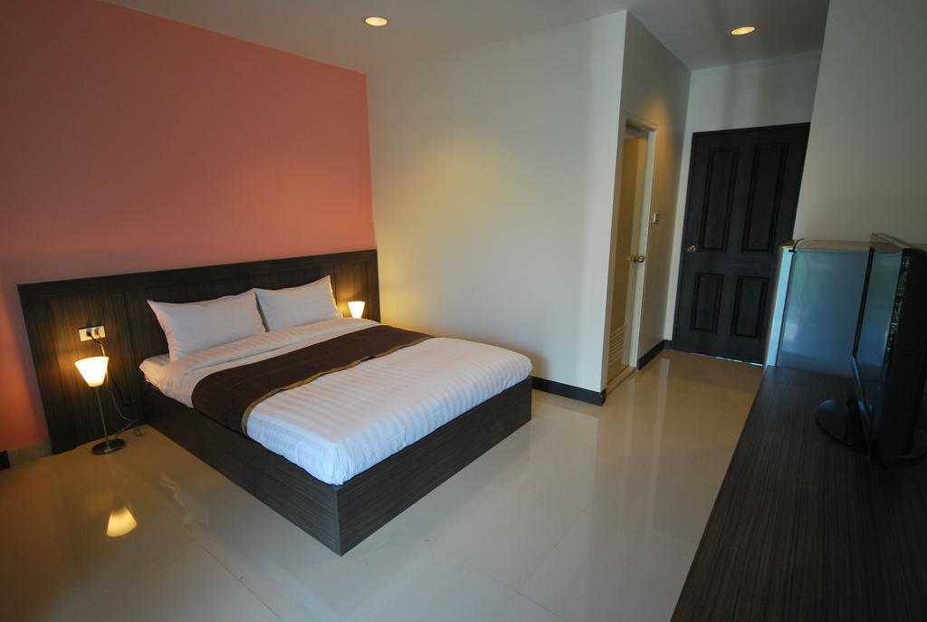 Baan Mina Lejlighedshotel Bangkok Værelse billede
